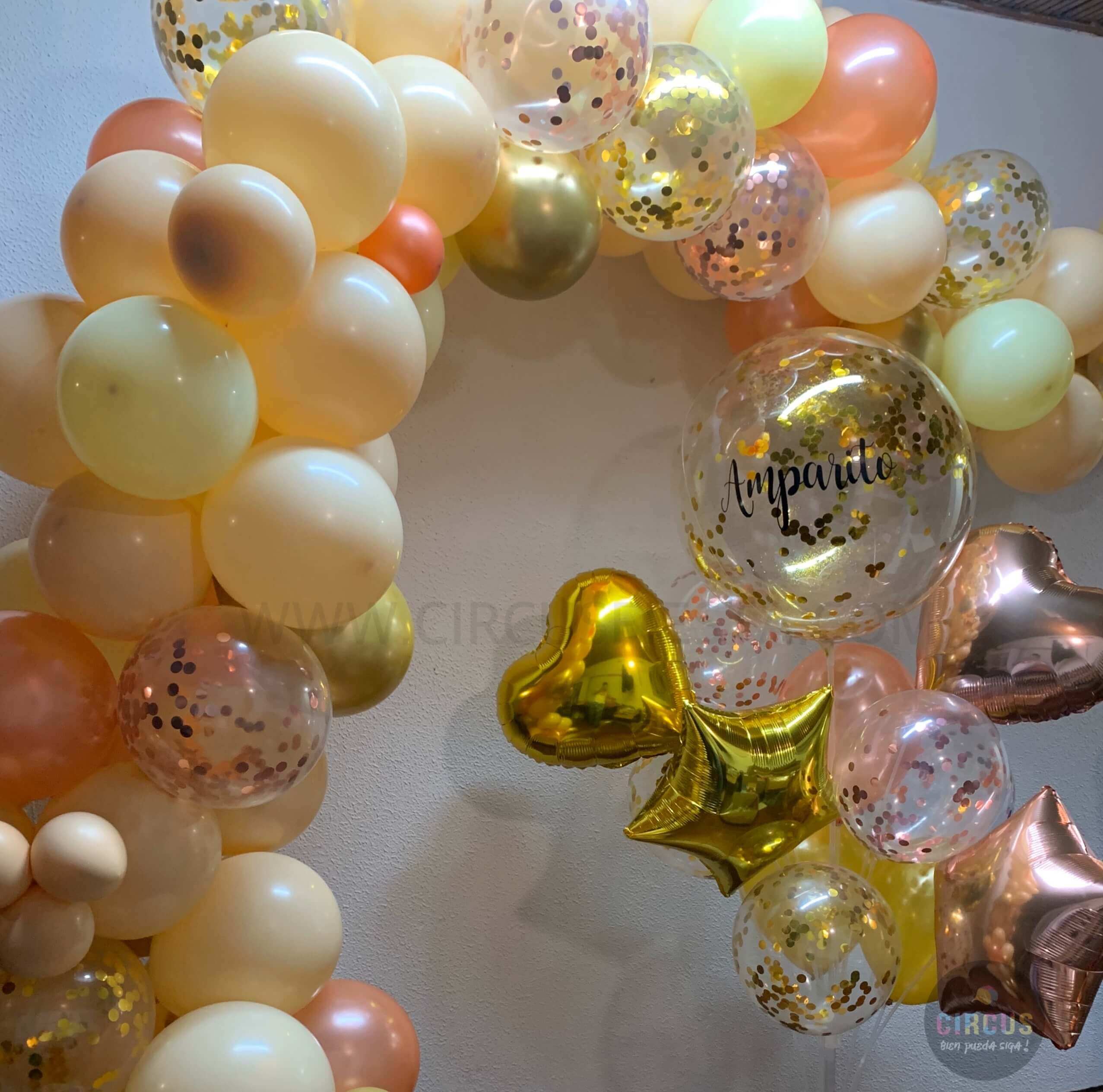 Bouquet de globo transparente con confeti personalizado  Decoración con  globos cumpleaños, Globos transparentes, Decoracion con globos largos